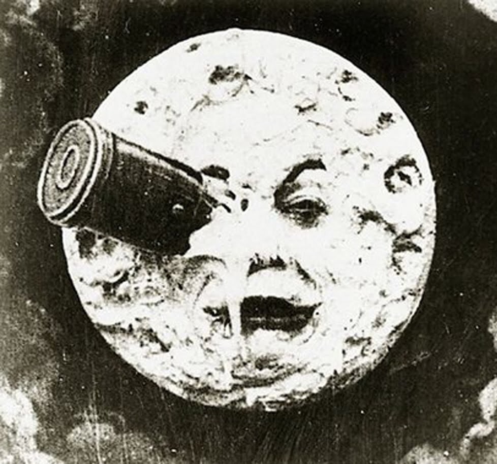 Le Voyage dans la Lune 1902 — Méliès' Moon Eye Gets Rocket in Eye
